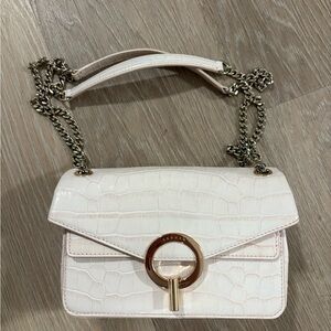 SANDRO Yza bag in cream / white